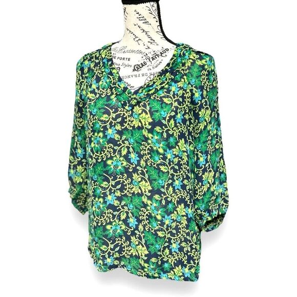 Banana Republic XS Green Blue Floral Boho Cottagecore V-Neck 3/4 Sleeve Blouse - Picture 2 of 9
